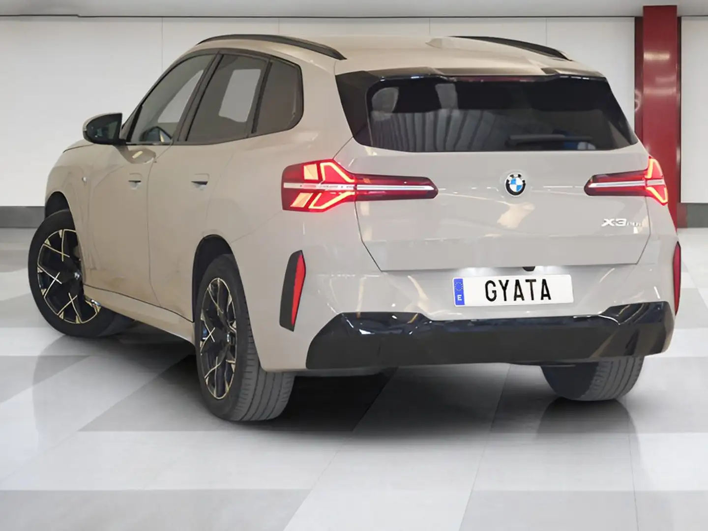 BMW X3 xDrive 20dA Beige - 2