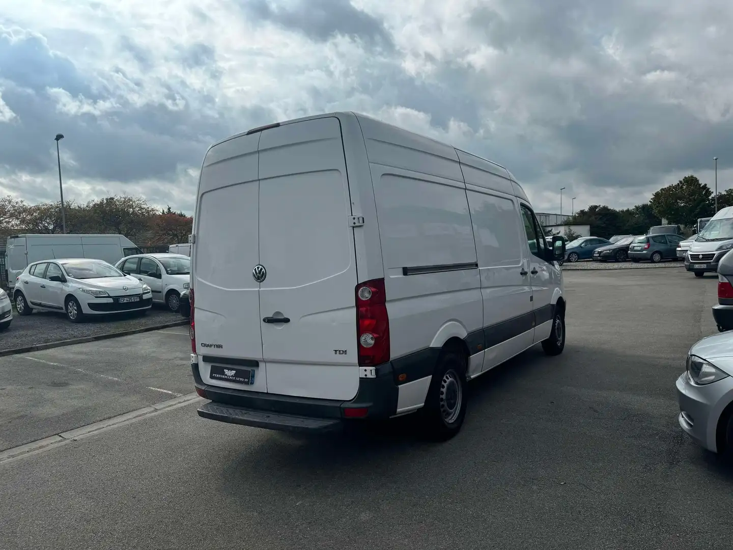 Volkswagen CRAFTER 2.0 TDI 110 Ch  L2H2 Blanc - 2