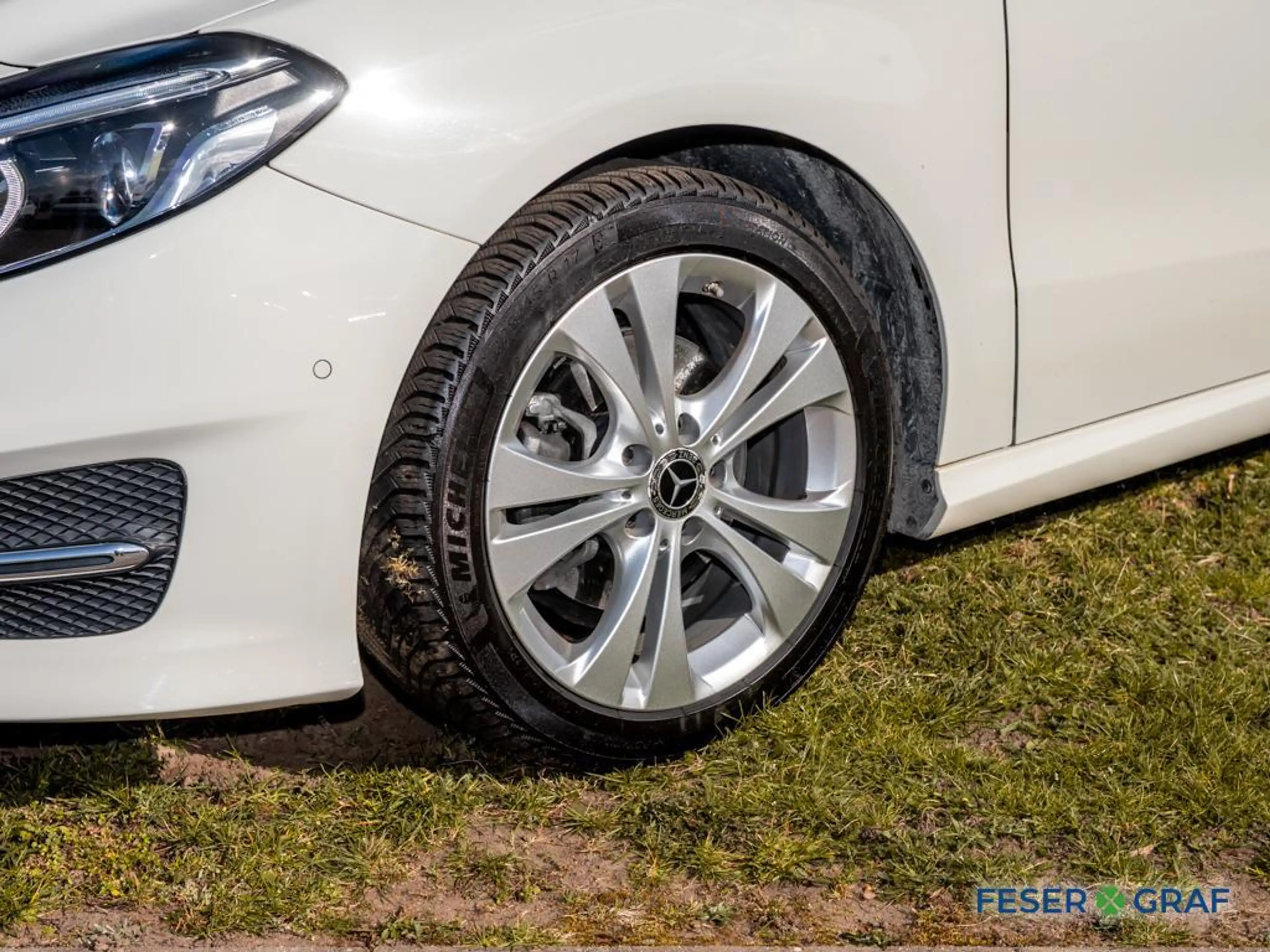 Mercedes-Benz B 220 220 Urban 4Matic Navi/Sthzg/LED/Kamera — photo 10