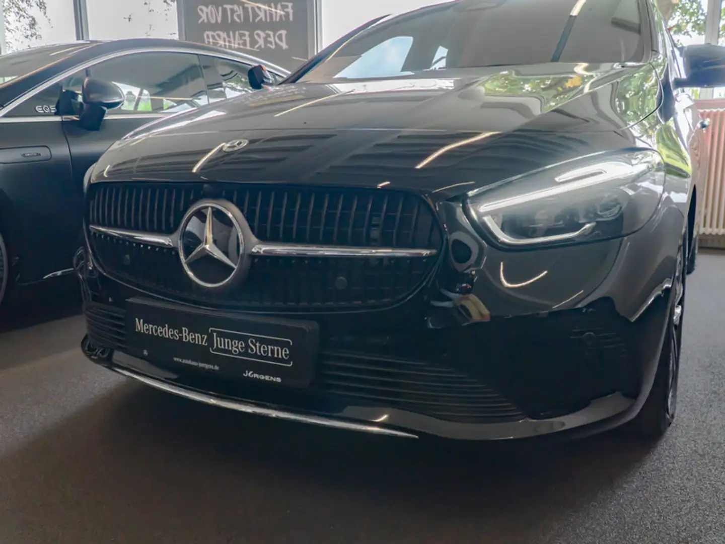 Mercedes-Benz B 200 Progressive/Multibeam/AHK/Cam/Winter/17' Schwarz - 2
