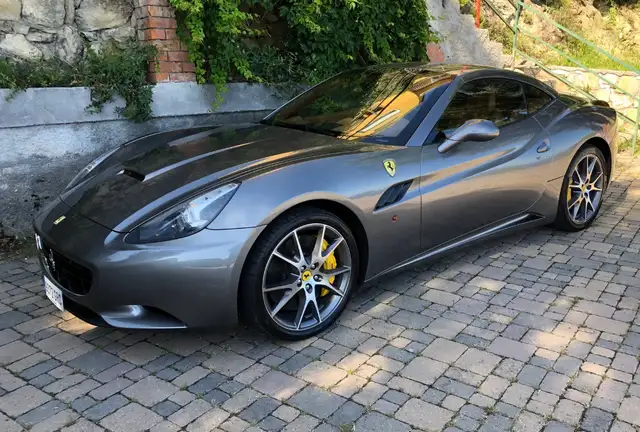 Ferrari California V8 4.3 460ch