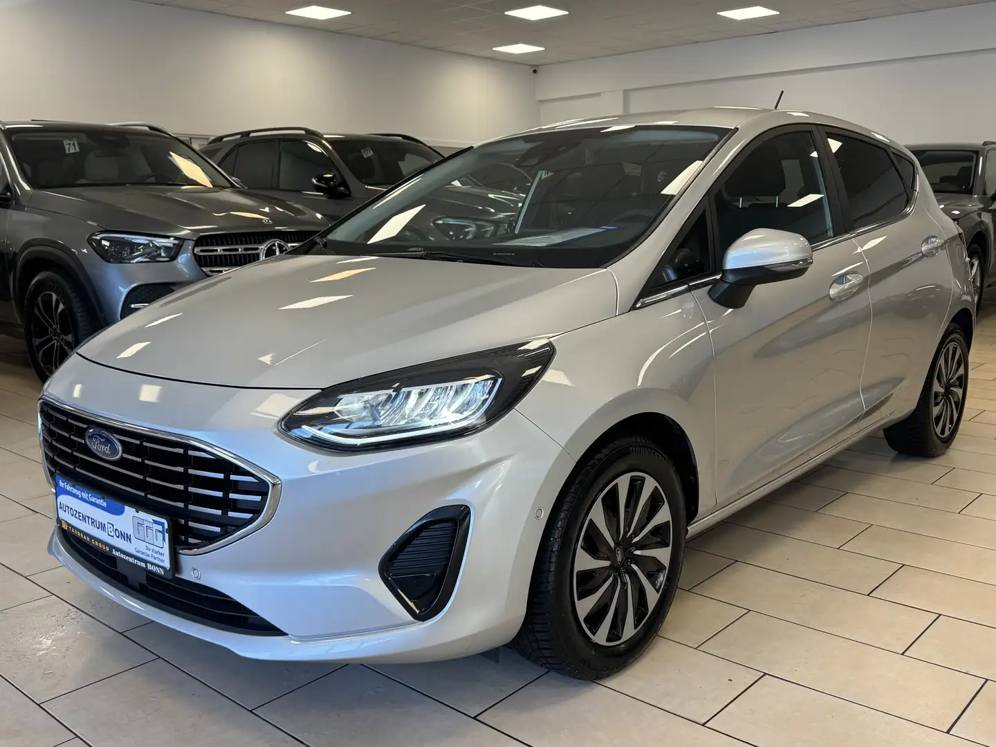 Ford Fiesta Titanium*LED*CarPlay*R-Cam*WinterPac*ACC* Silber - 1
