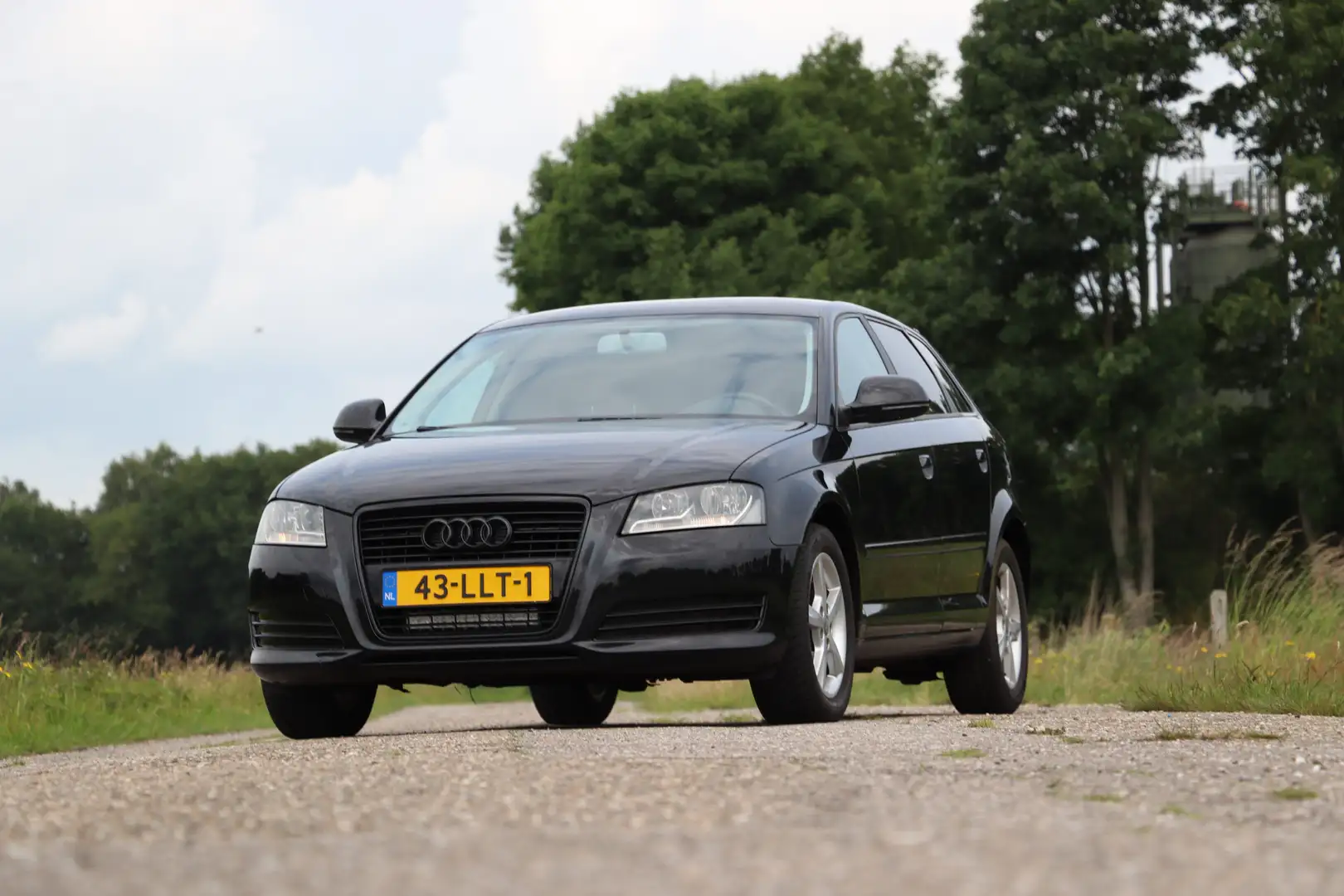 Audi A3 1.4 TFSI Attr. PL B Zwart - 1