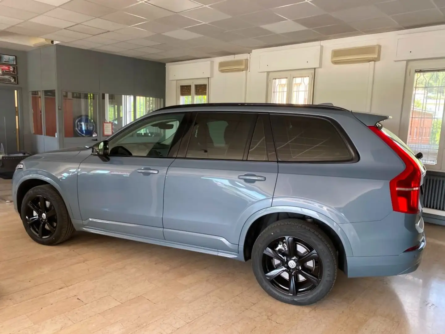 Volvo XC90 XC90 2.0 TDI  4X4 7 posti Black pack auto Grigio - 2