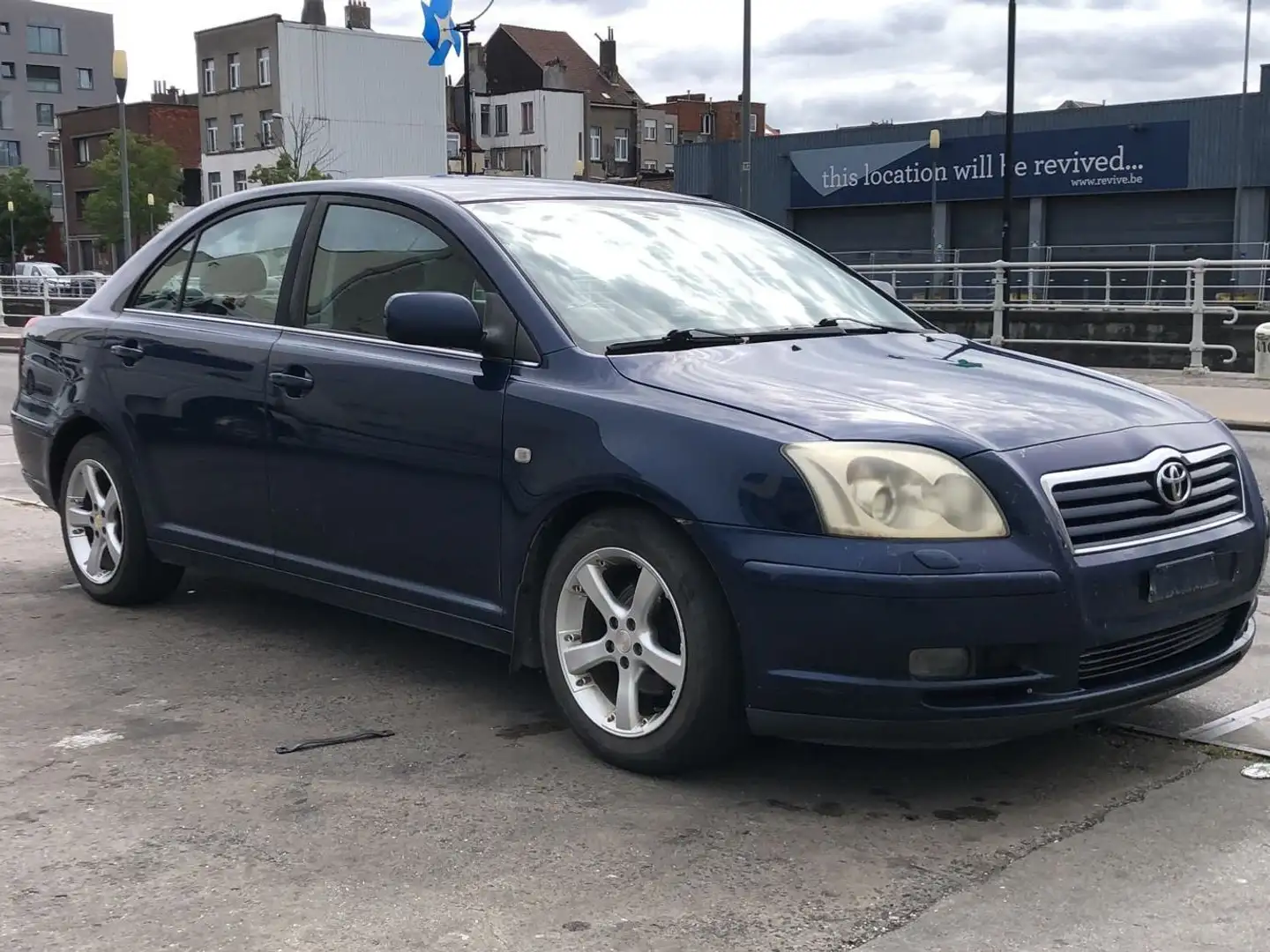 Toyota Avensis 1.8i VVT-i 16v Linea Luna Bleu - 1
