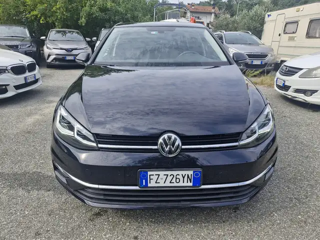 Volkswagen Golf view 11