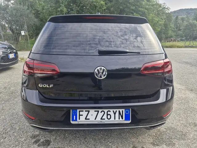 Volkswagen Golf view 5
