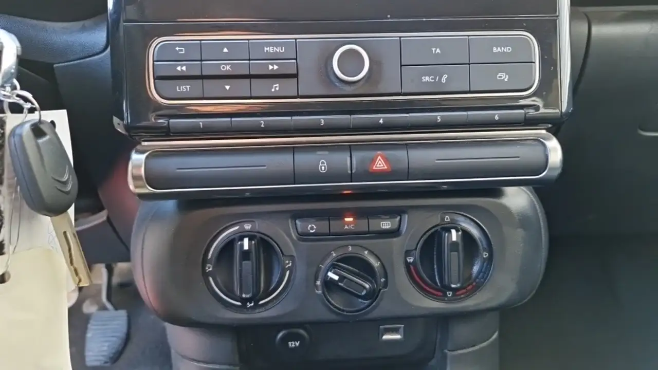 Citroen C3 C3 — photo 17
