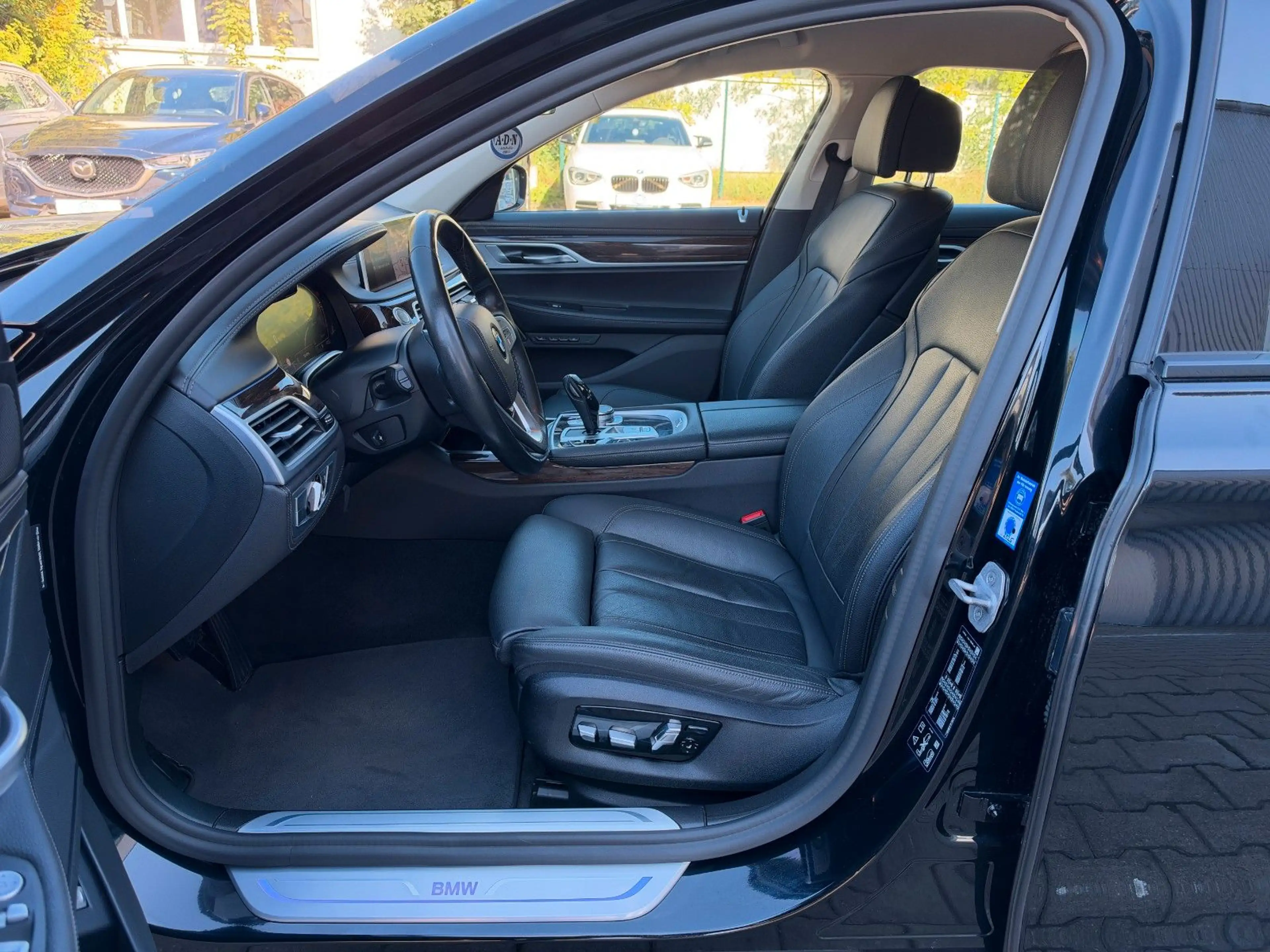 BMW 730 d xDrive *21"*Laser*HUD*Softclose*Massage* — photo 7