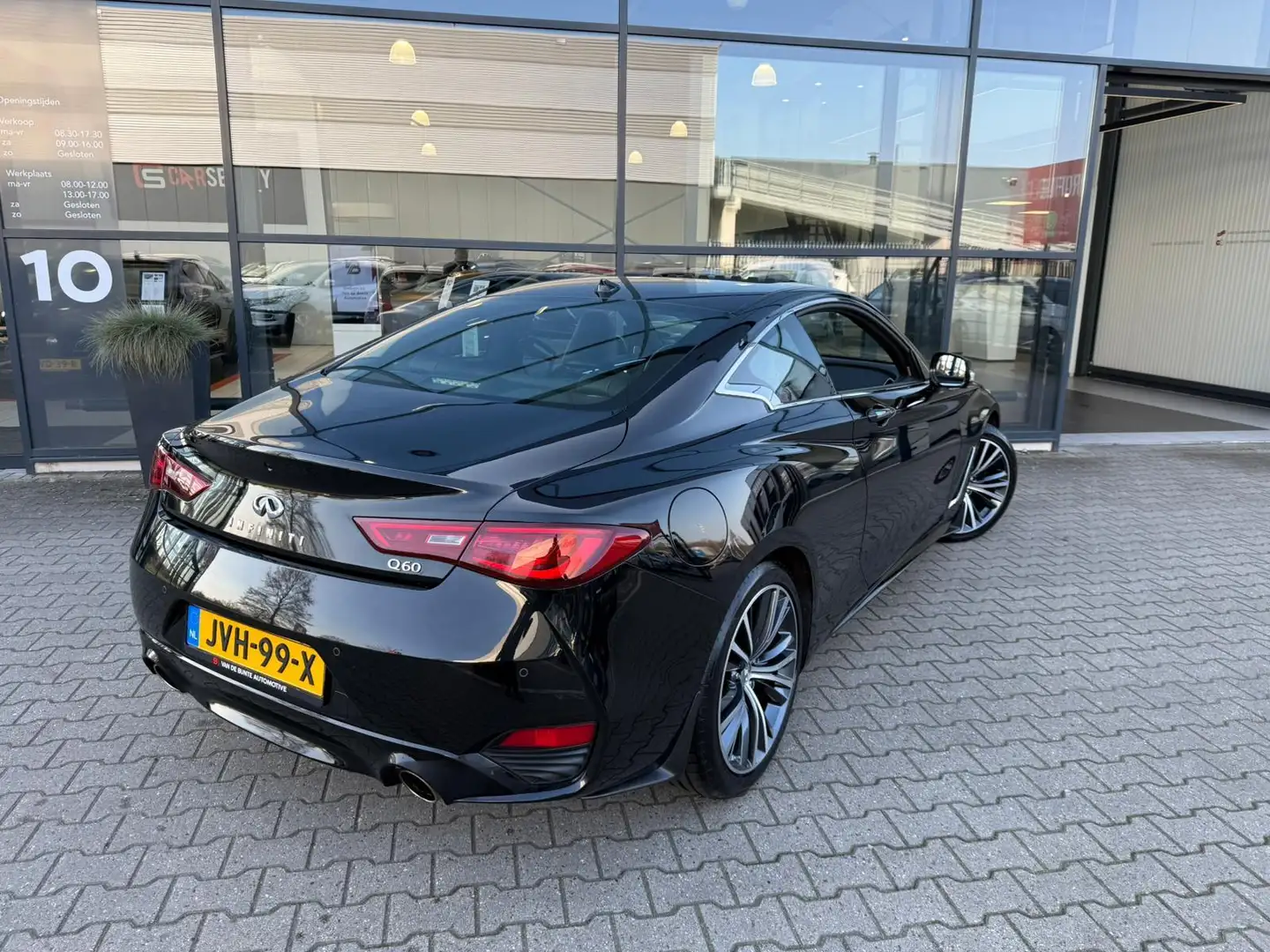 Infiniti Q60 Coupé 2.0t Premium Tech *Schuif-/Kanteldak & ACC* Negro - 2