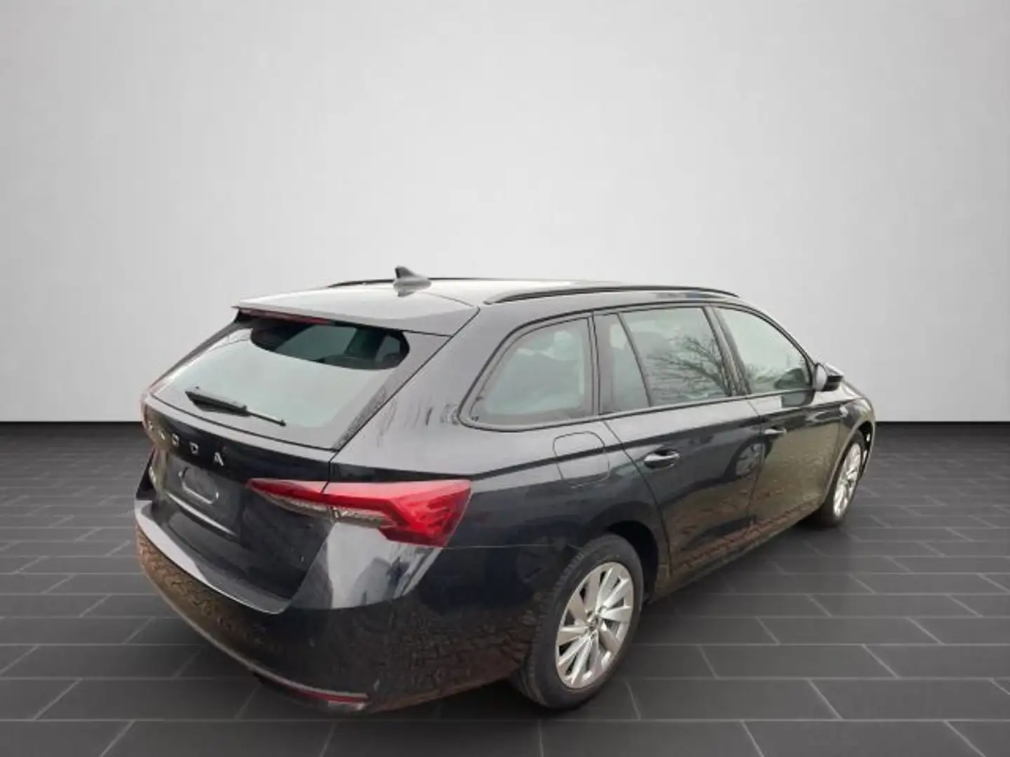 Skoda Octavia Combi 1,5 TSI DSG Selection NAVI/LED/Lan Schwarz - 2