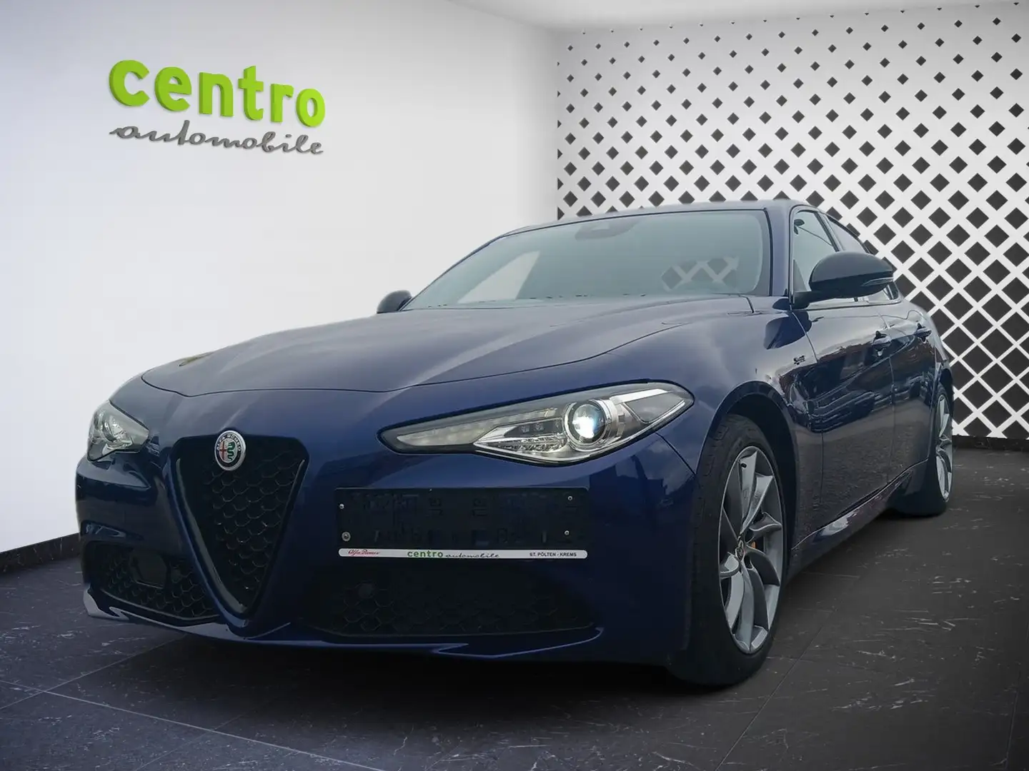 Alfa Romeo Giulia 2.0 16V 200 PS AT8 Sprint Blau - 1