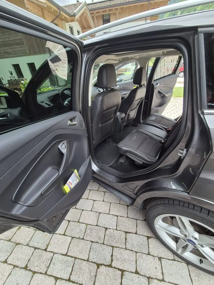 Ford Kuga Kuga 2,0 TDCi Titanium 4x4 Aut. Titanium Grau - 2