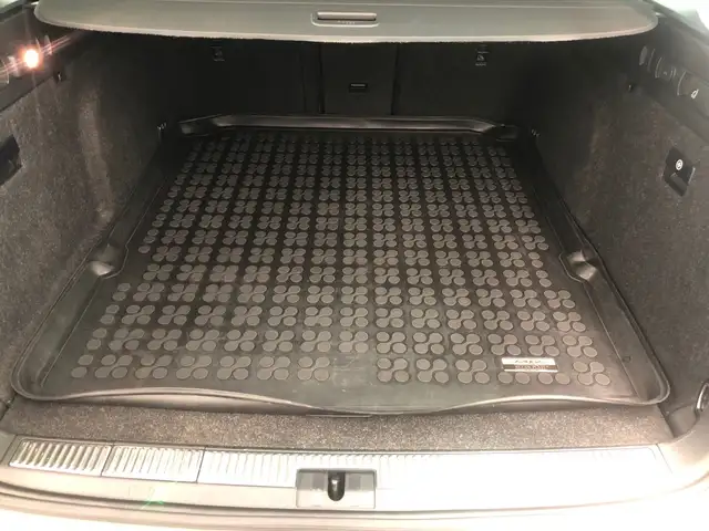 Skoda Superb view 11