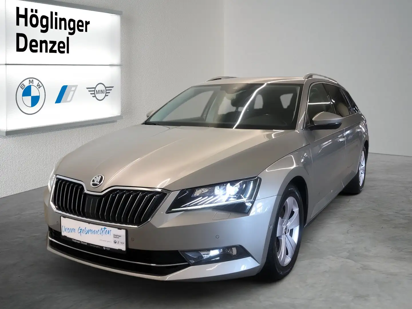 Skoda Superb Kombi 2,0 TDI Style DSG Beige - 1
