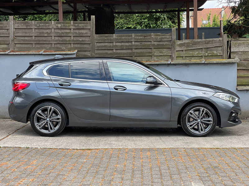 BMW 118 i Sport Line 6vit 140cv (cuir clim led navig ect) — photo 5