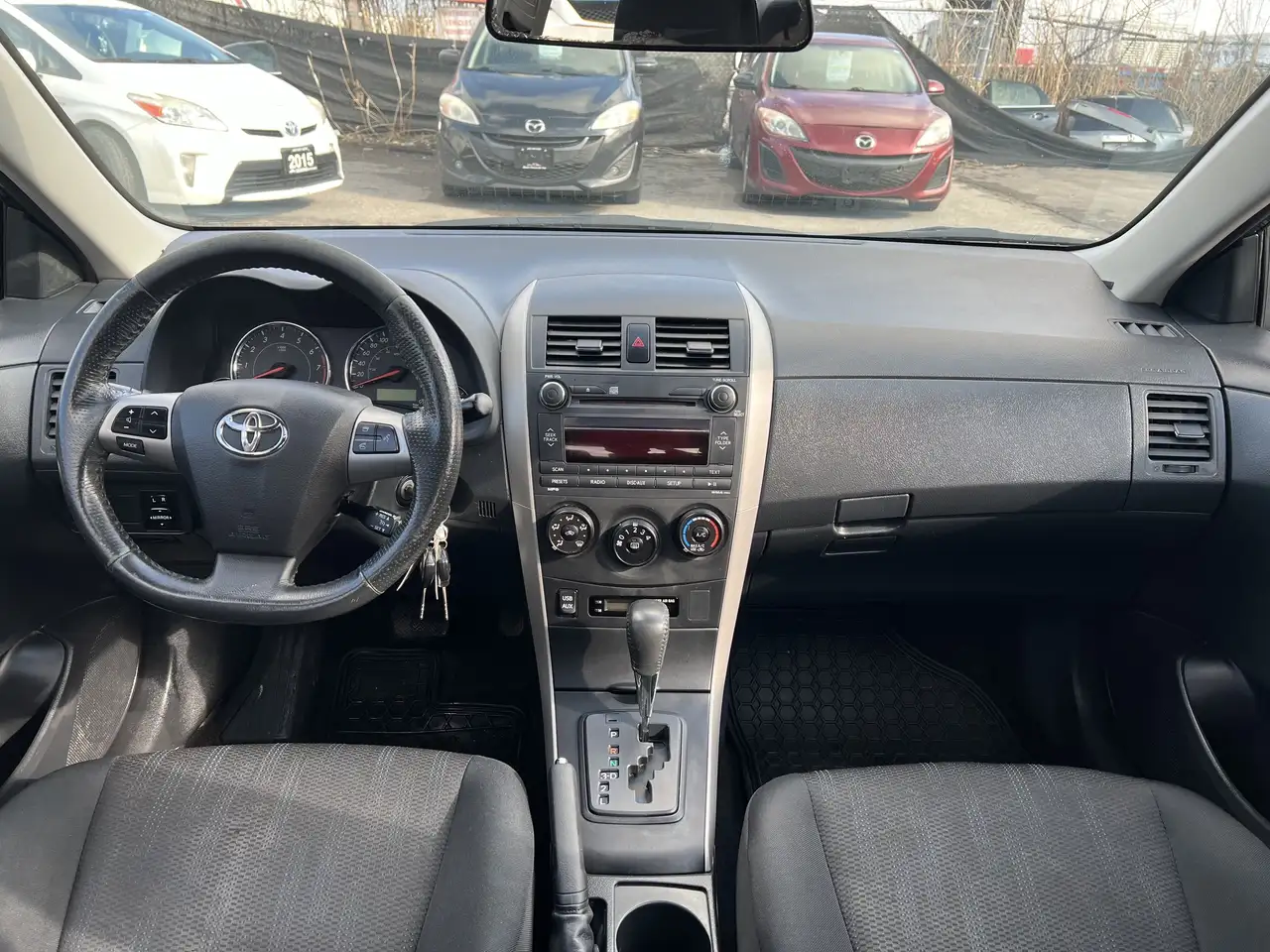 Toyota Corolla снимка Toyota Corolla