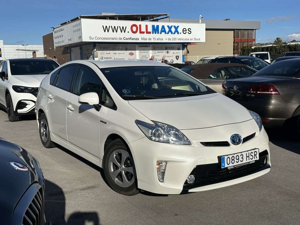 Toyota Prius 1.8 HSD Advance - foto 1