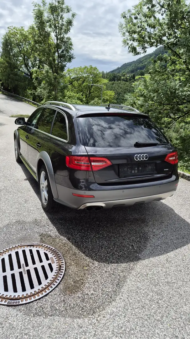 Audi A4 allroad 2,0 TDI quattro Daylight S-tronic Grau - 2