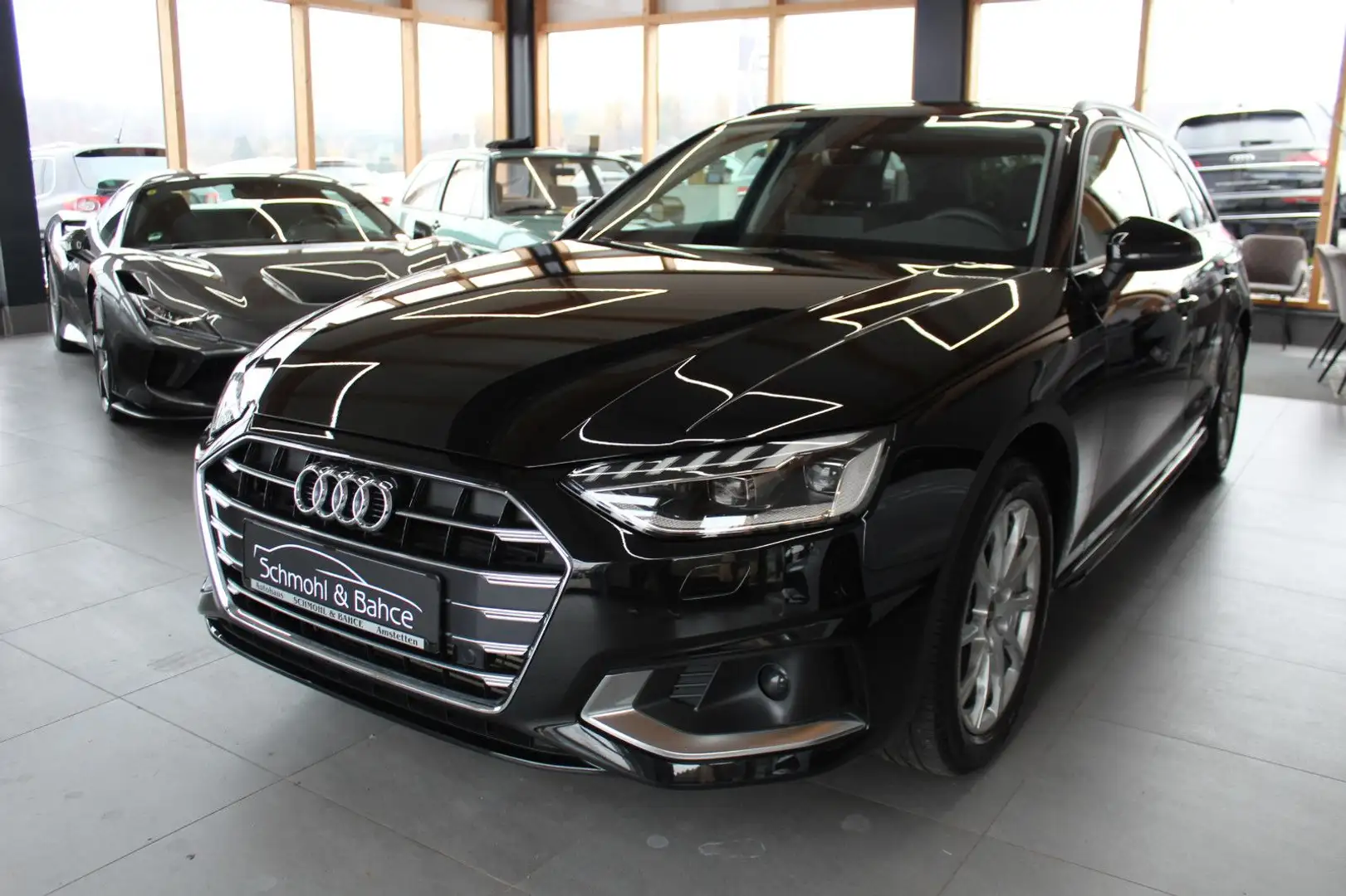 Audi A4 Avant 40 TFSI S tronic advanced Noir - 1