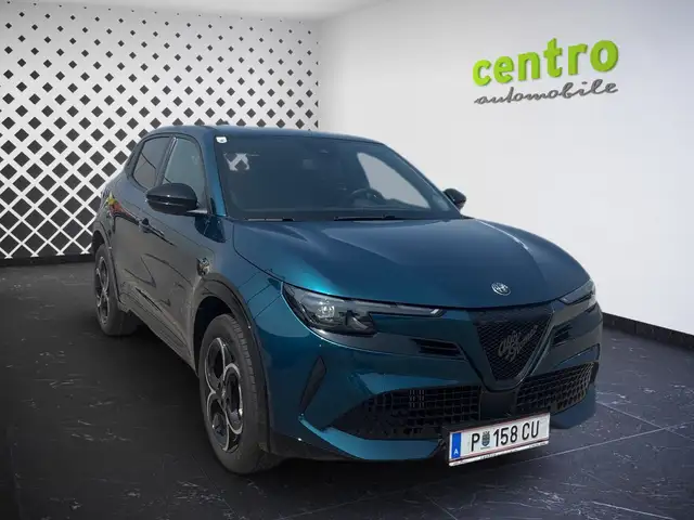 Alfa Romeo Junior view 4
