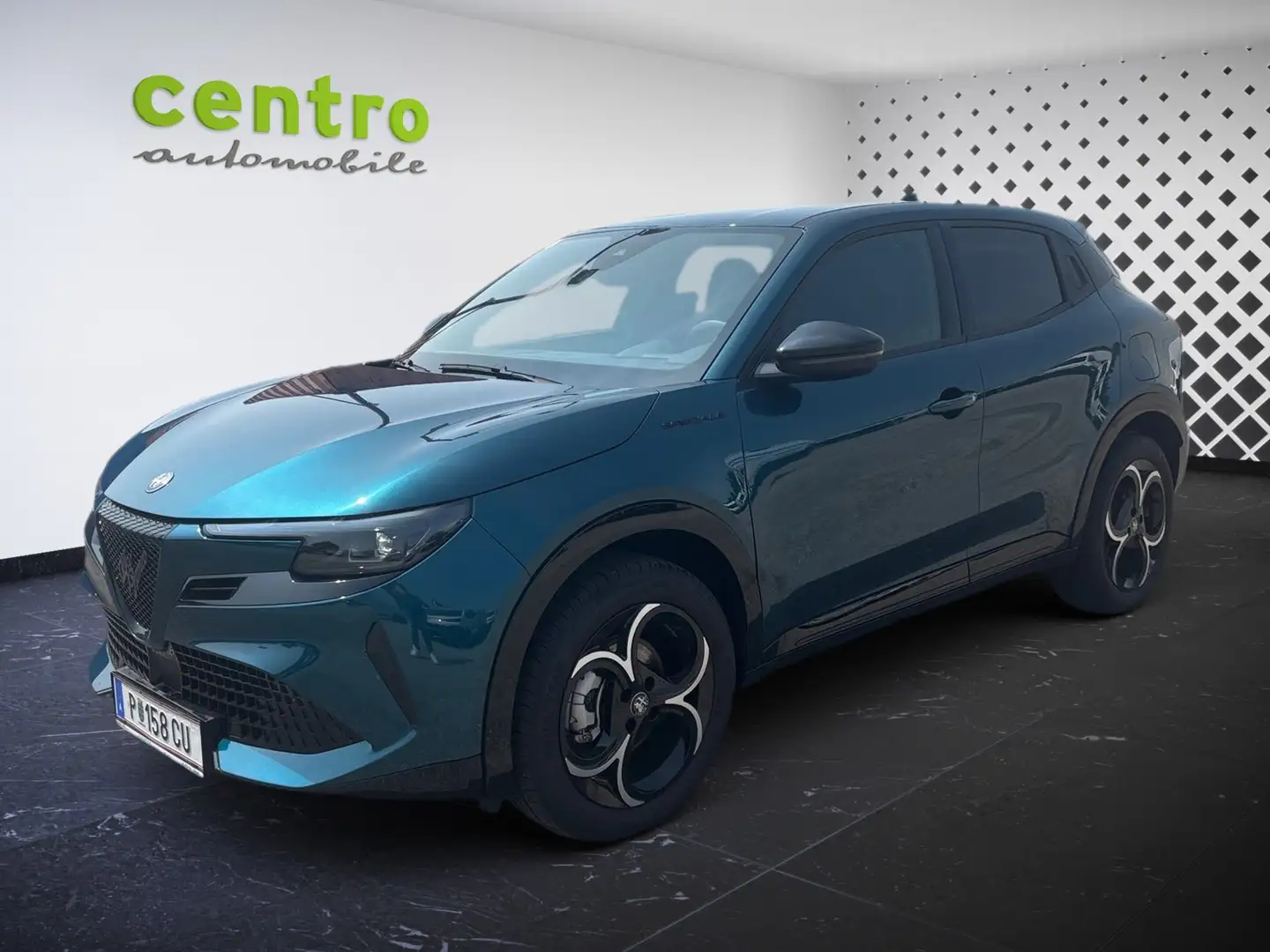 Alfa Romeo Junior Ibrida 1.2 MHEV Azul - 2