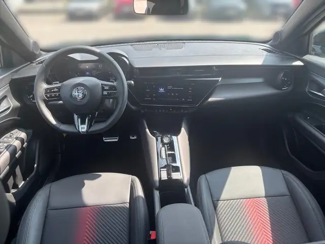 Alfa Romeo Junior view 8