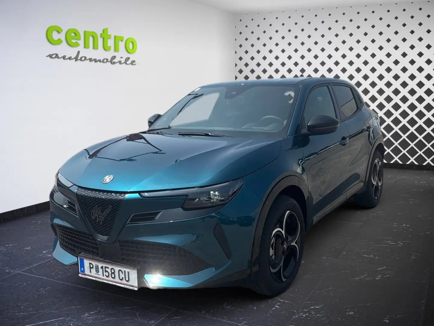 Alfa Romeo Junior Ibrida 1.2 MHEV Azul - 1