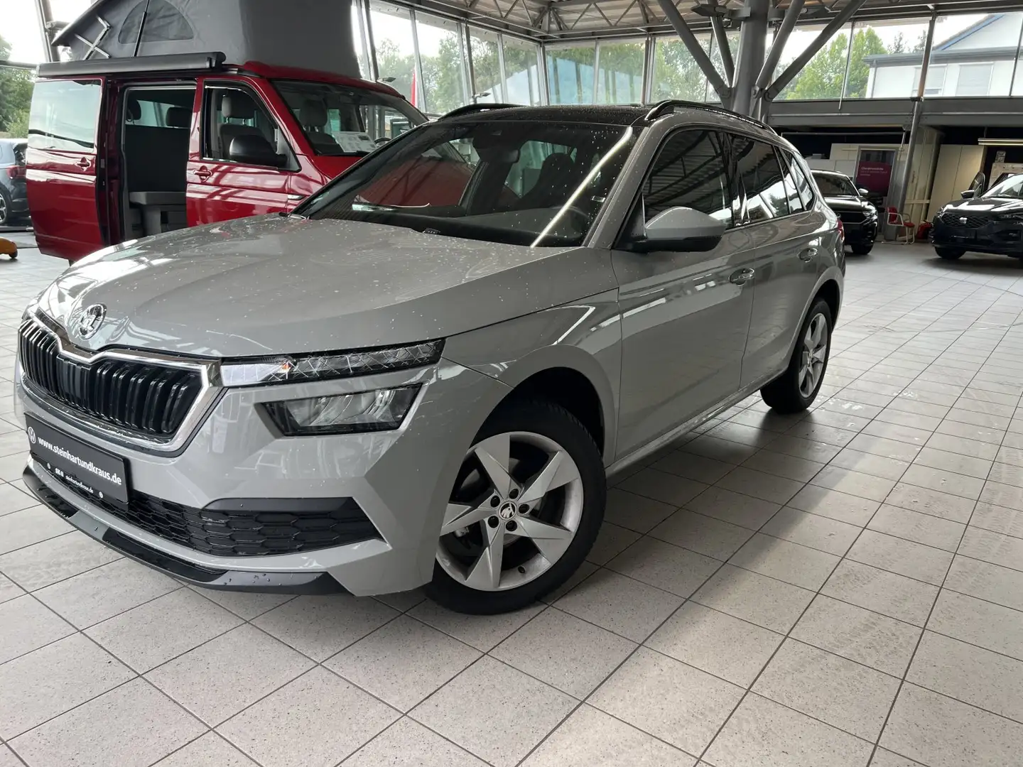 Skoda Kamiq Style | DSG | LED | Navi Amundsen | Panoramadach | Grijs - 1