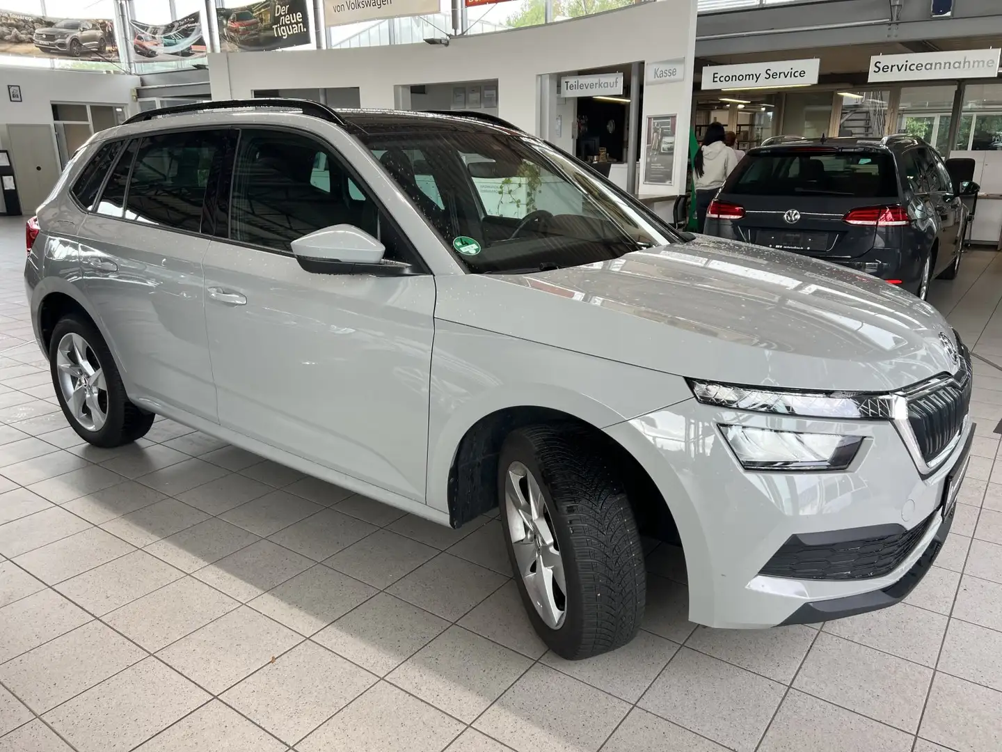 Skoda Kamiq Style | DSG | LED | Navi Amundsen | Panoramadach | Grijs - 2