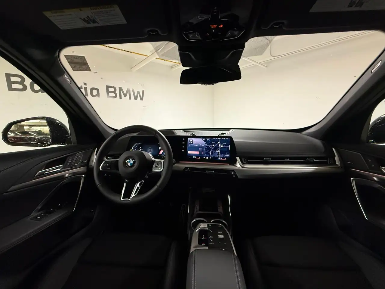 BMW X1 снимка BMW X1