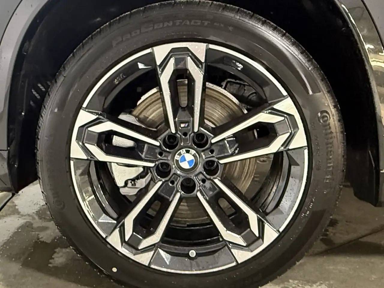 BMW X1 снимка BMW X1