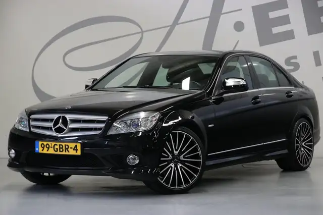 Mercedes-Benz C 280 Avantgarde/ AMG-line/ Bi-xenon/ NAP