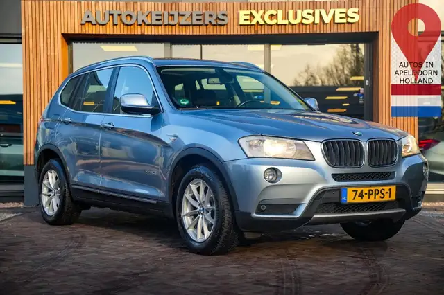 BMW X3 xDrive20d Executive AHK panorama dach Parksen