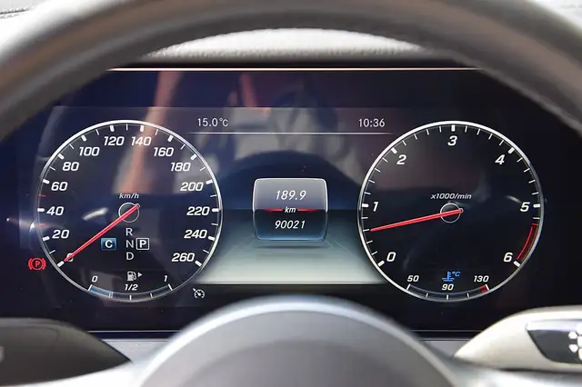 Mercedes-Benz CLS view 8
