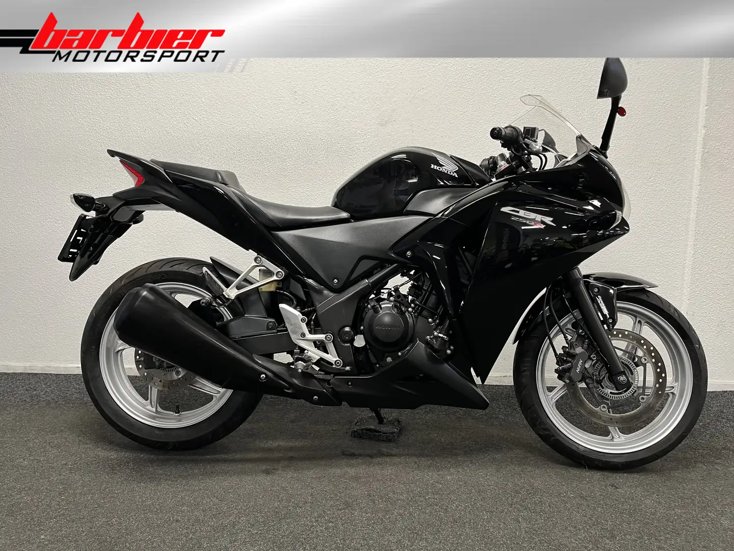Honda CBR 250 R Zwart - 1