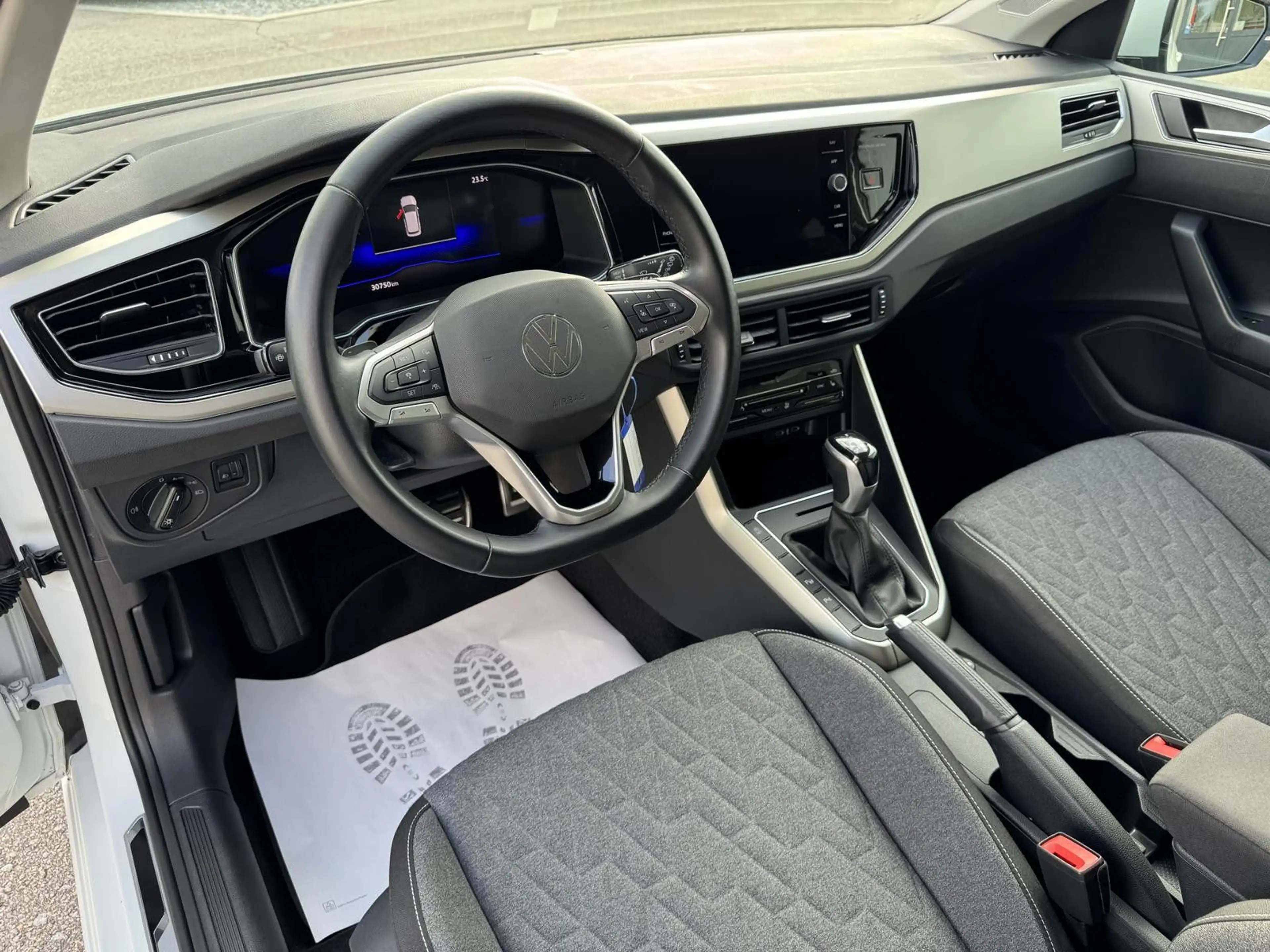 Volkswagen Polo VI 1.0 TSI Move DSG DAB ACC LED IQ Drive — photo 10