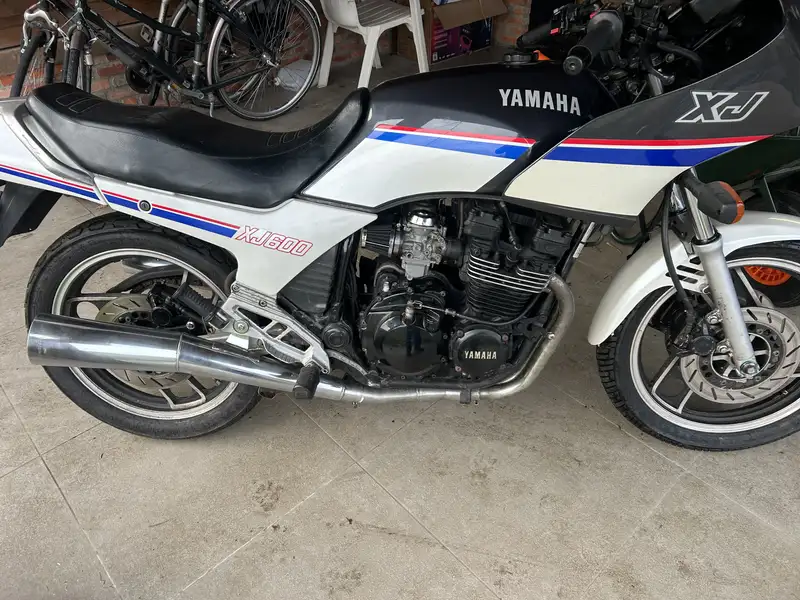 Yamaha XJ 600 - foto 2