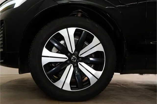 Volvo XC60 view 15