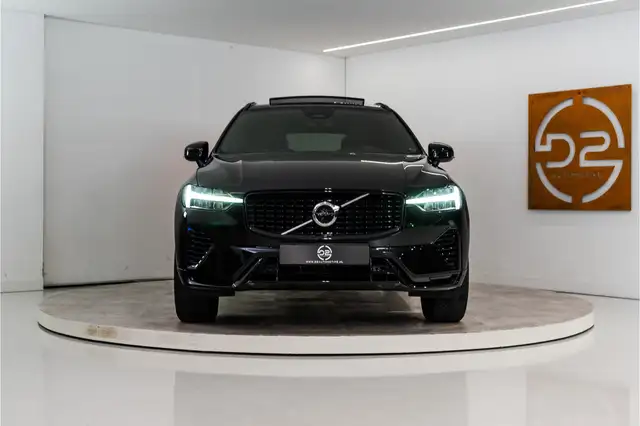 Volvo XC60 view 8