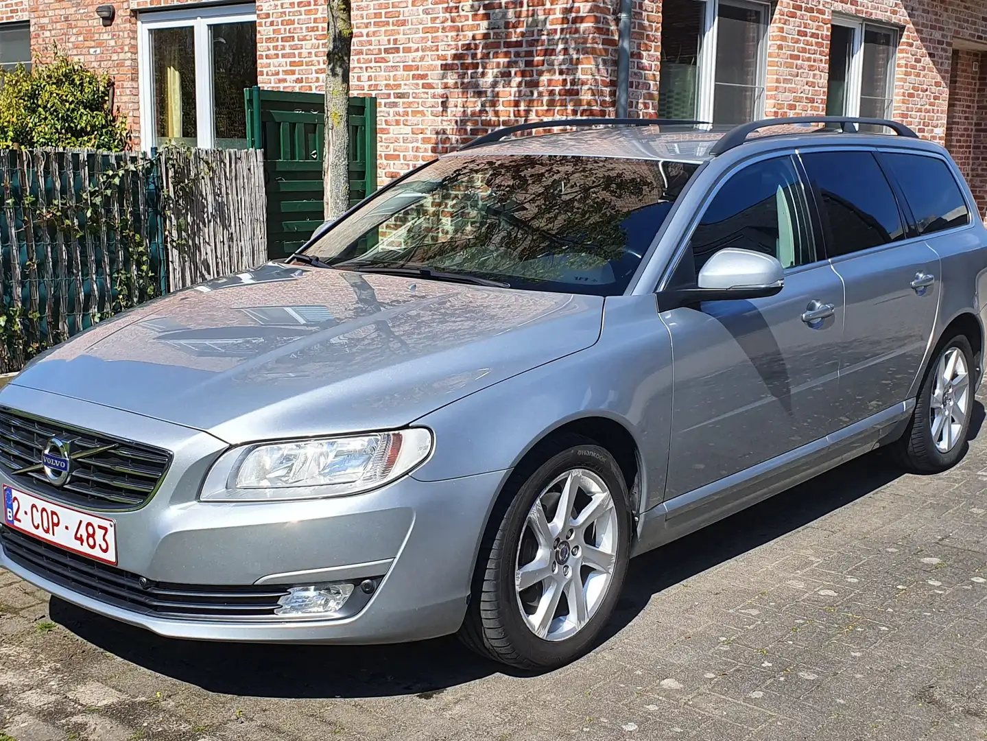 Volvo V70 V70 D3 Geartronic Kinetic Stříbrná - 1