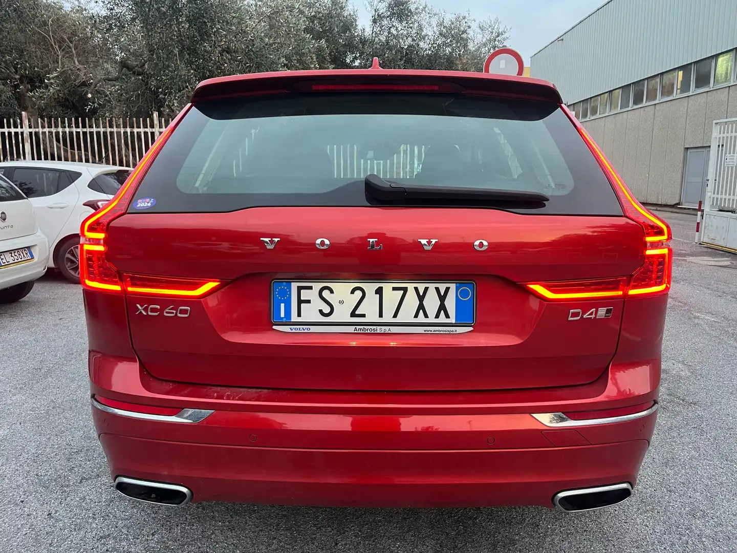Volvo XC60 2.0 d4 Inscription awd geartronic my18 Rosso - 2