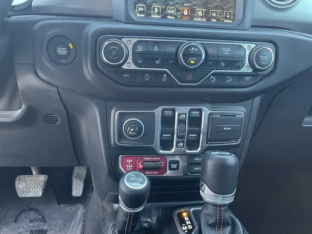 Jeep Wrangler view 12