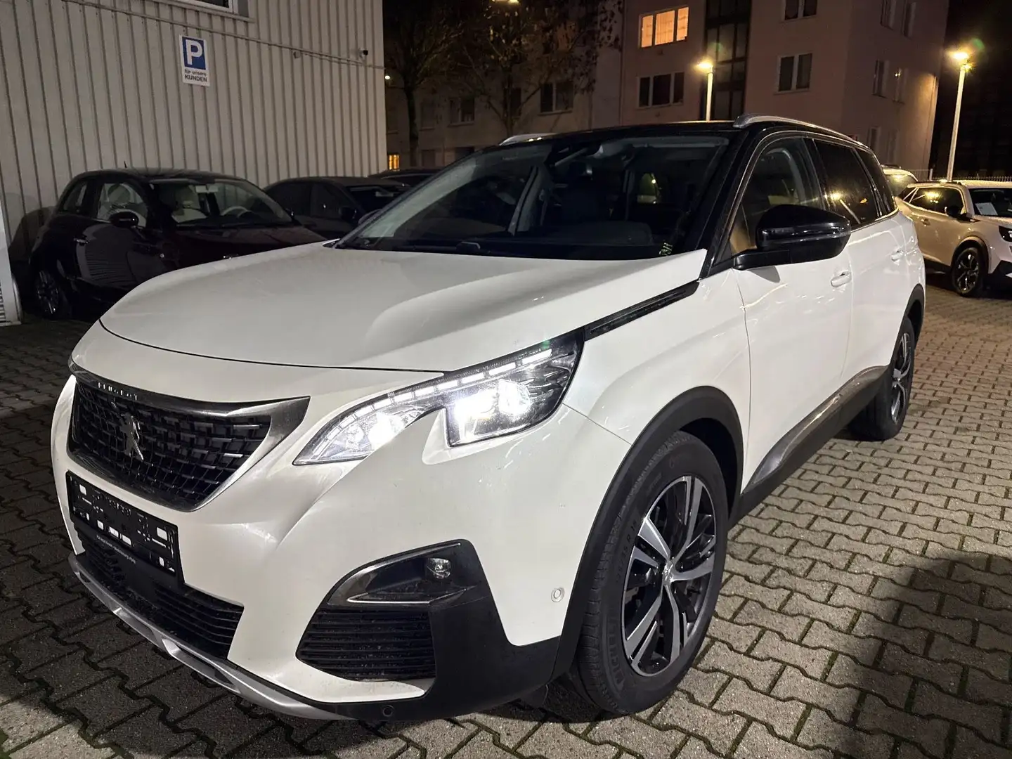Peugeot 5008 Allure*Focal*LED*7-SItzer*Perlmutt*Kamera* Weiß - 1