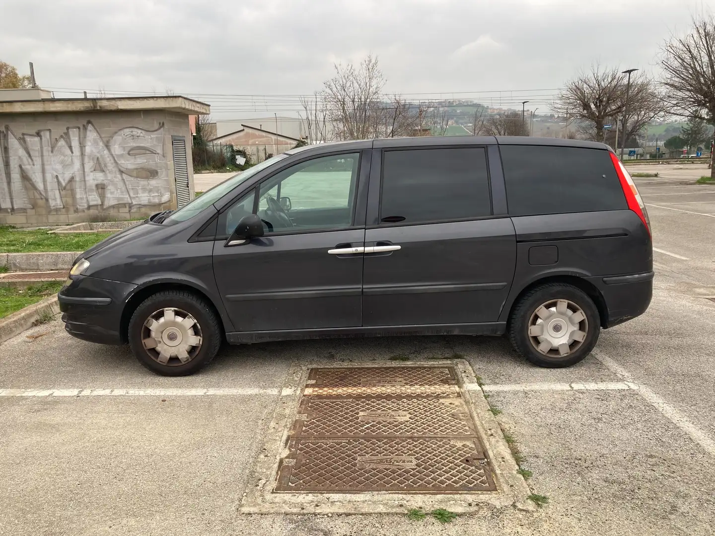 Fiat Ulysse Ulysse 2.0 mjt Dynamic Gri - 2
