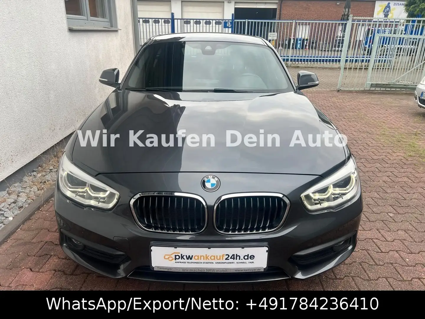 BMW 120 Baureihe 1 Lim. 5-trg. 120 i Advantage Grau - 1