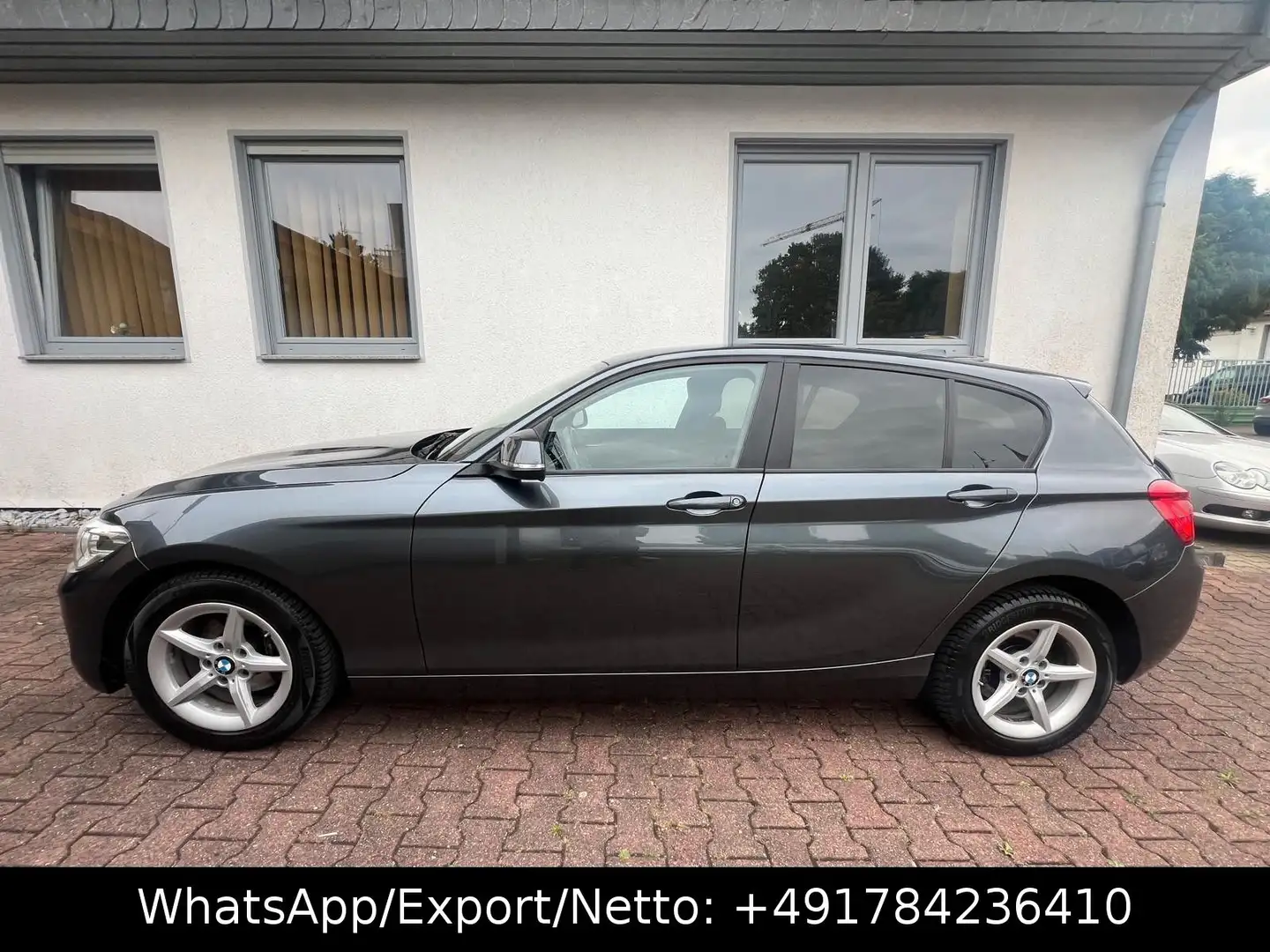 BMW 120 Baureihe 1 Lim. 5-trg. 120 i Advantage Grau - 2
