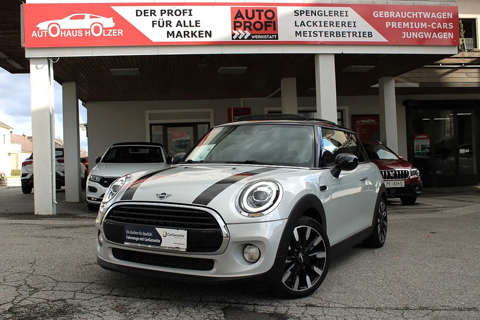 MINI Cooper MINI Cooper Aut. *Panorama, Garantie, LED* Grau - 1