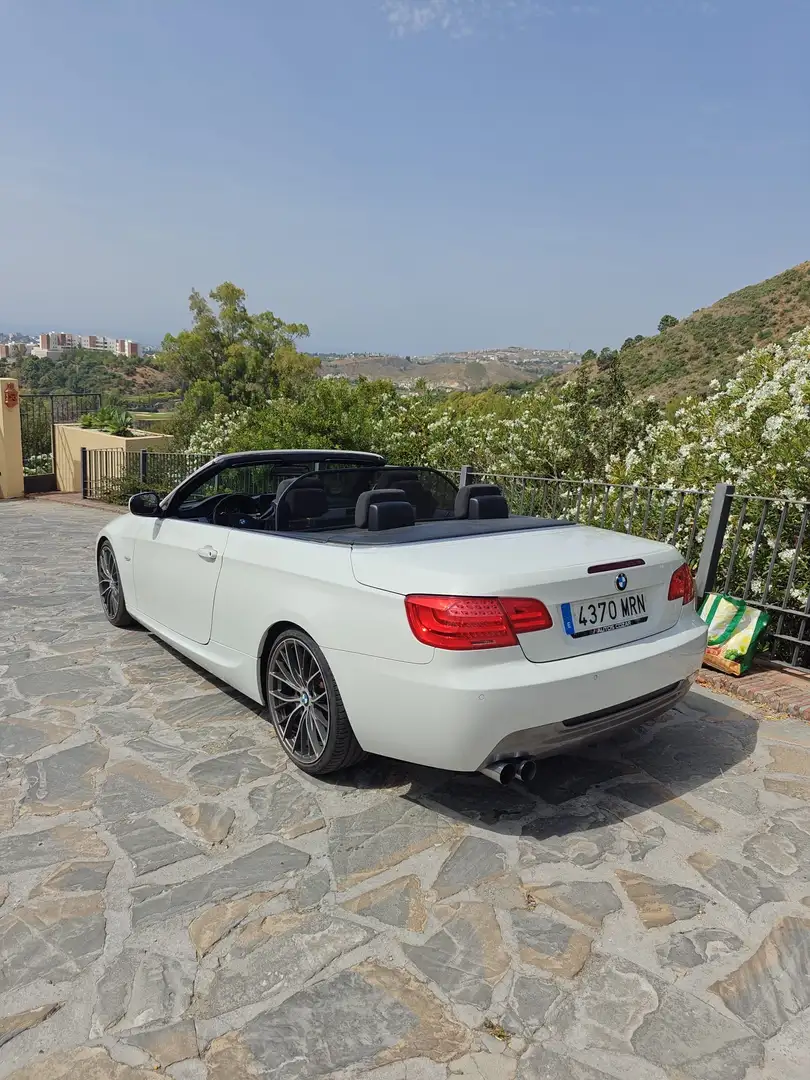 BMW 330 330iA Cabrio - 2