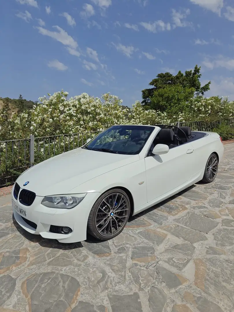 BMW 330 330iA Cabrio - 1